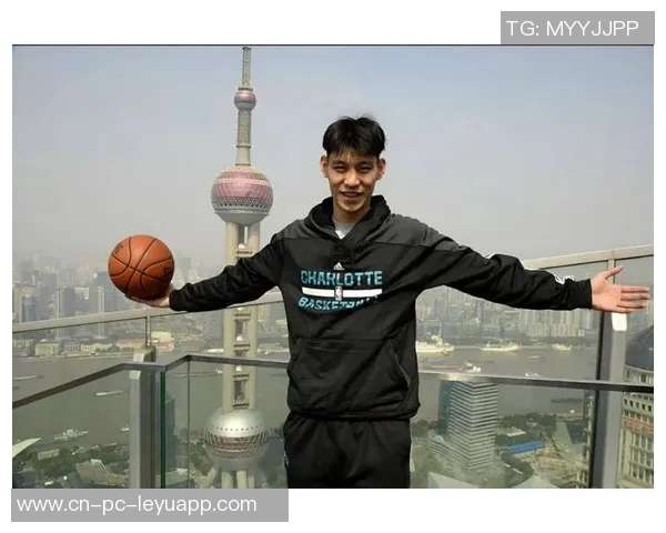 林书豪带领尼克斯迎战小牛展现华裔球员的风采与实力